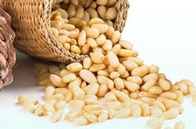 Mga Cedar Nuts alang sa Potency